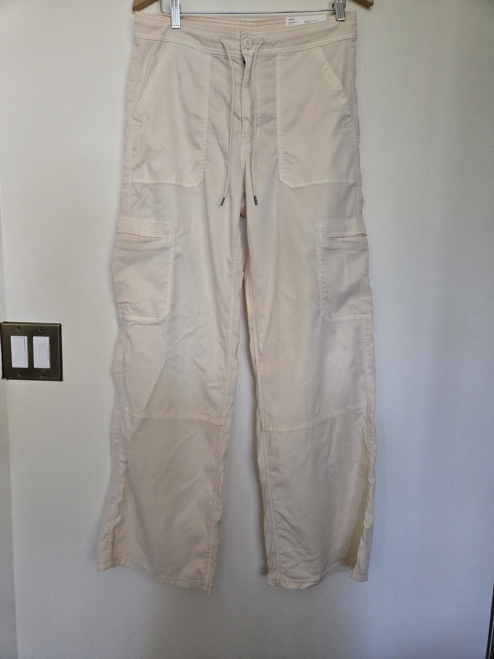 American Eagle Outfitters Women's Cream Straight-Leg Cargo Pants - Picture 2 of 11